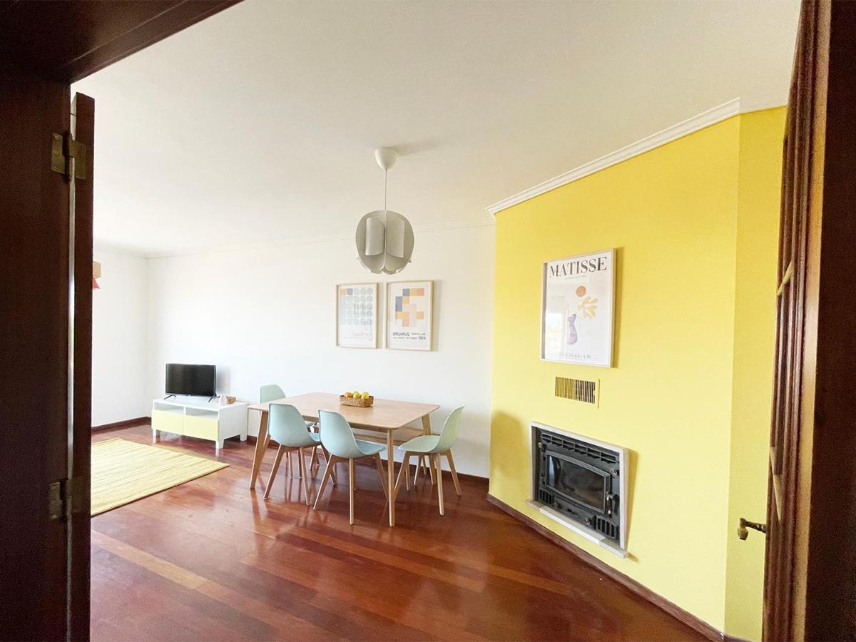 Yellow House Aveiro Smart Tv And Garage Exteriör bild